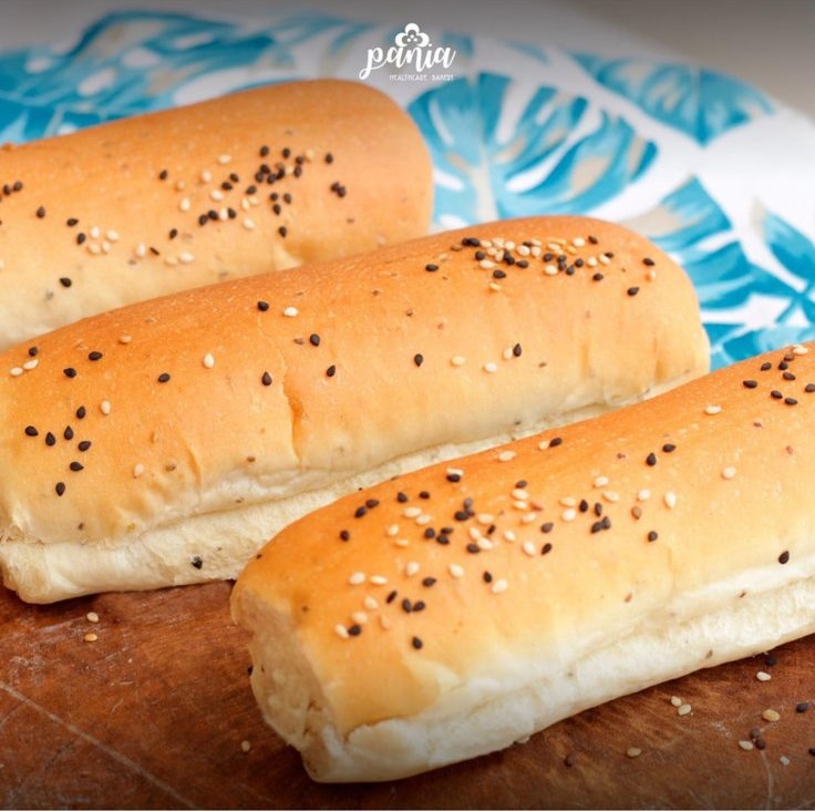 Hotdog Buns with Sesame Seed Topping (6pack)